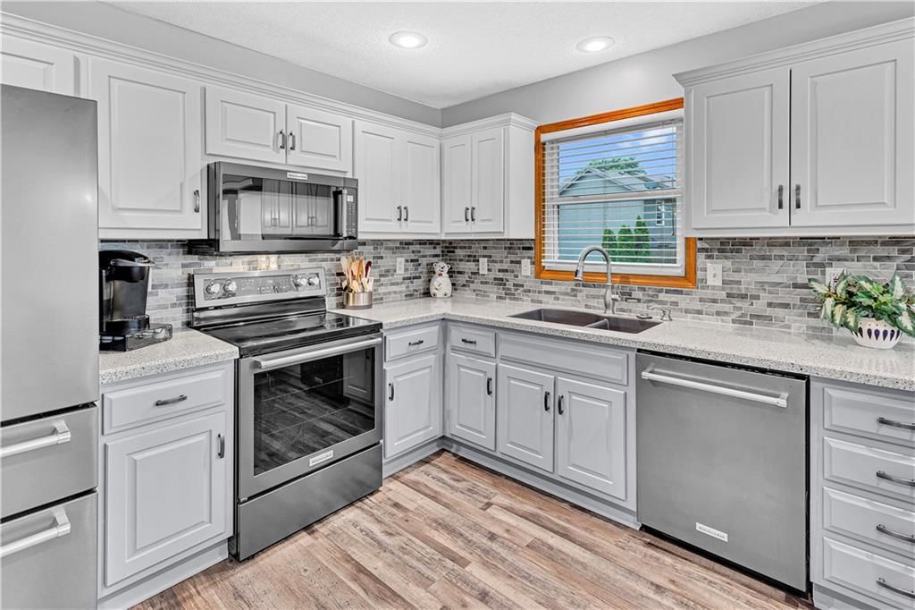 15678 S Lindenwood Drive — photo 10