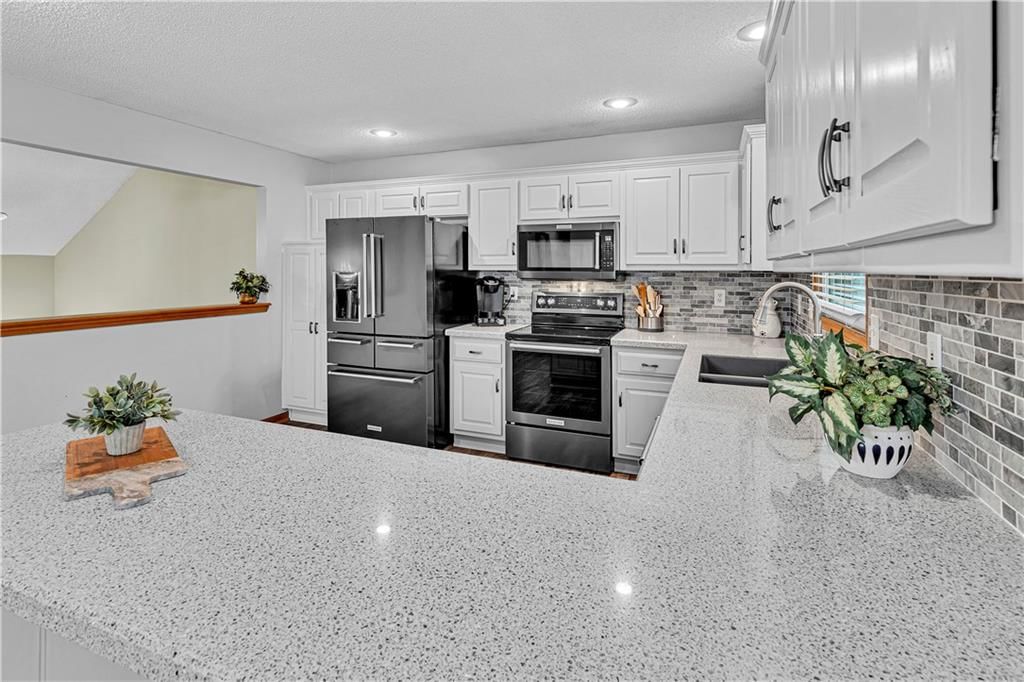 15678 S Lindenwood Drive — photo 11