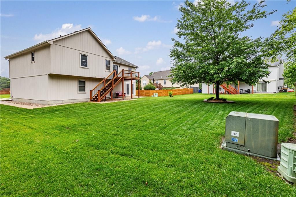 15678 S Lindenwood Drive — photo 35