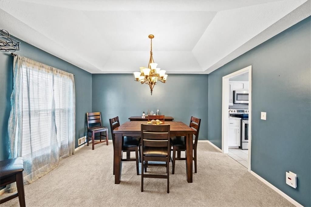 10219 Caenen Drive — photo 4