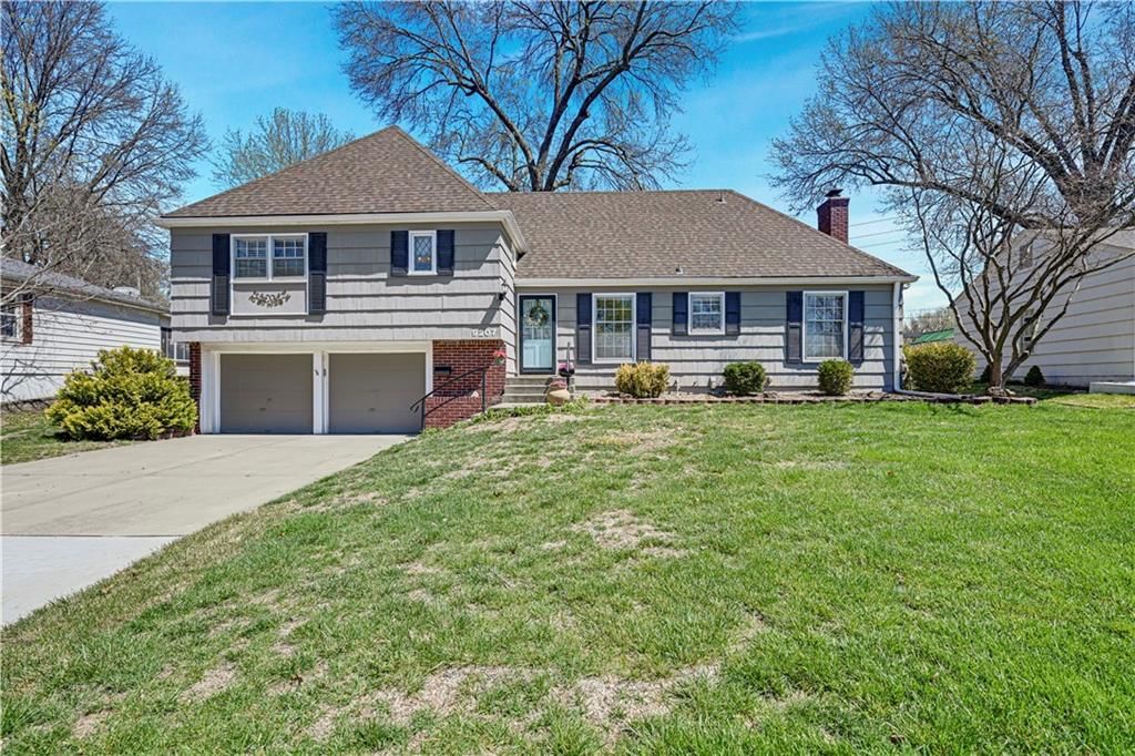 9207 MOODY PARK Drive — photo 2