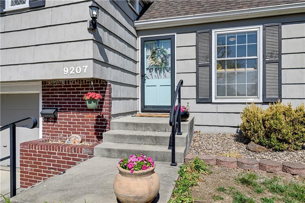 9207 MOODY PARK Drive — photo 4