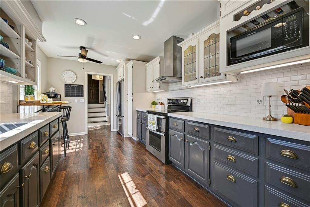 9207 MOODY PARK Drive — photo 8