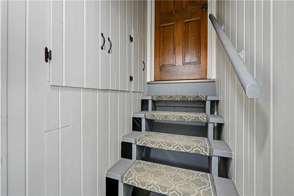 9207 MOODY PARK Drive — photo 37