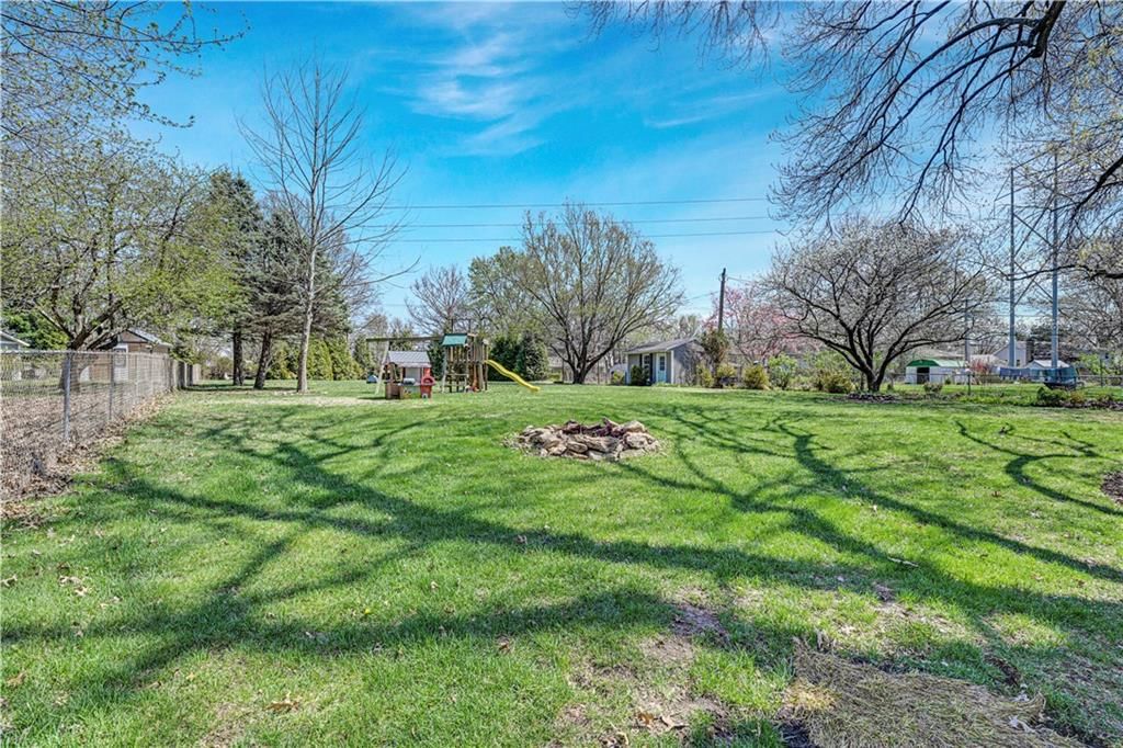 9207 MOODY PARK Drive — photo 43