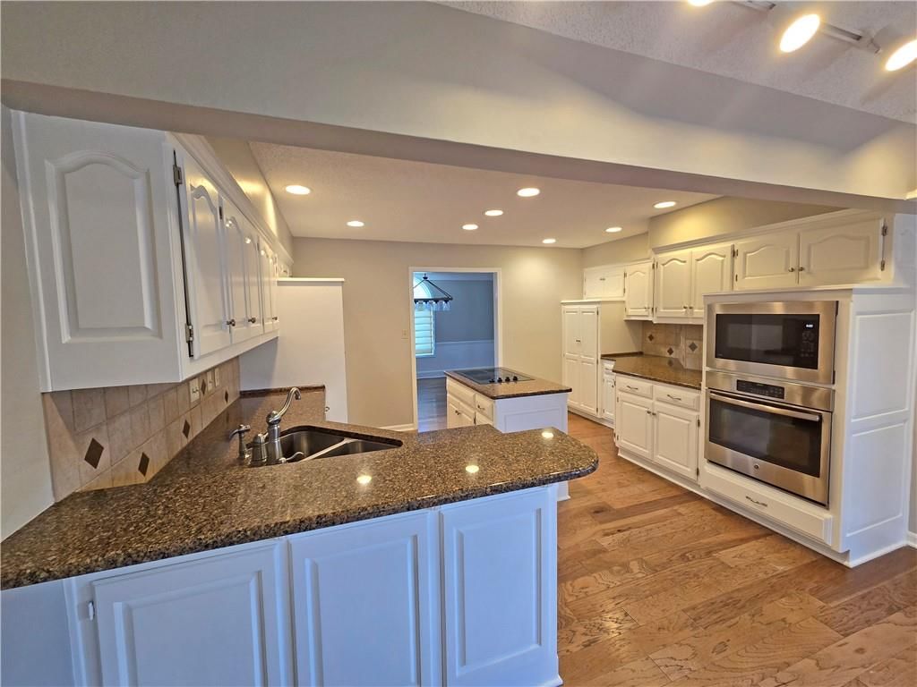 3605 SW Meyer Boulevard — photo 2