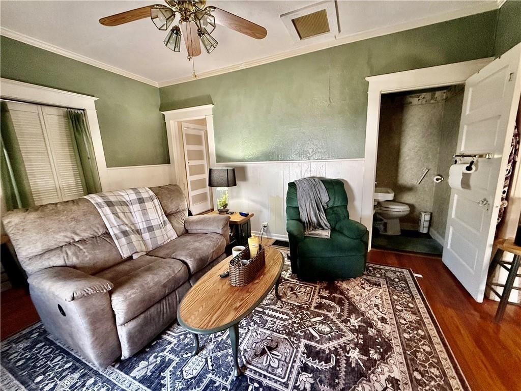 403 Chestnut Street — photo 10