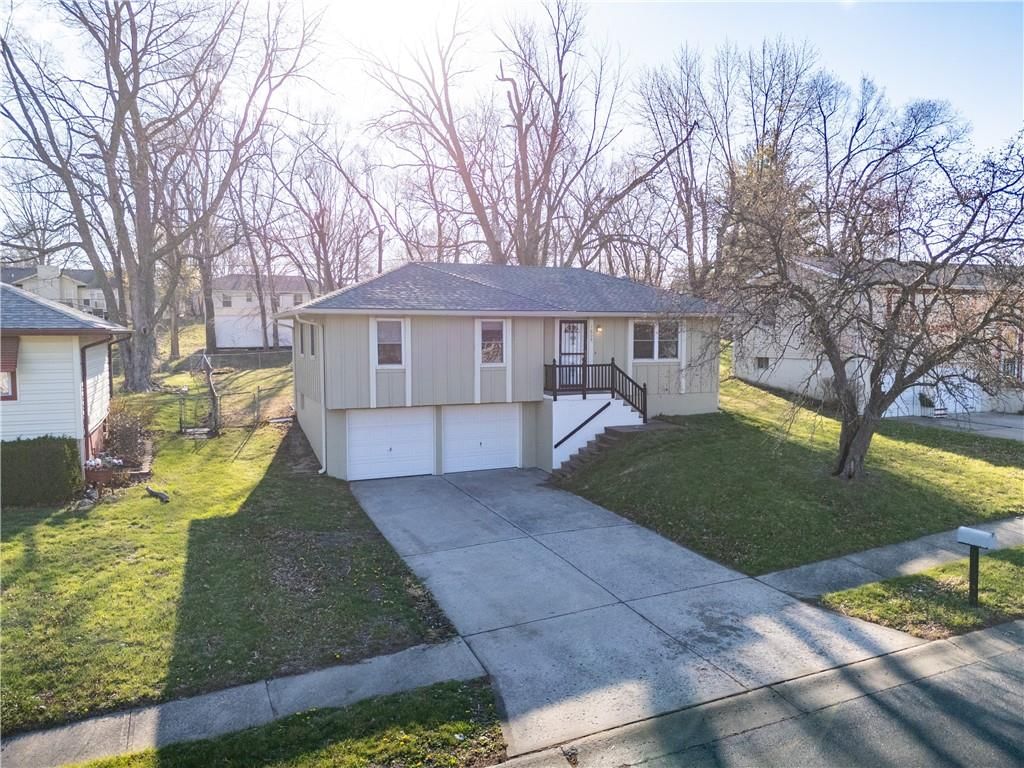 1609 N Ponca Drive, Independence, MO