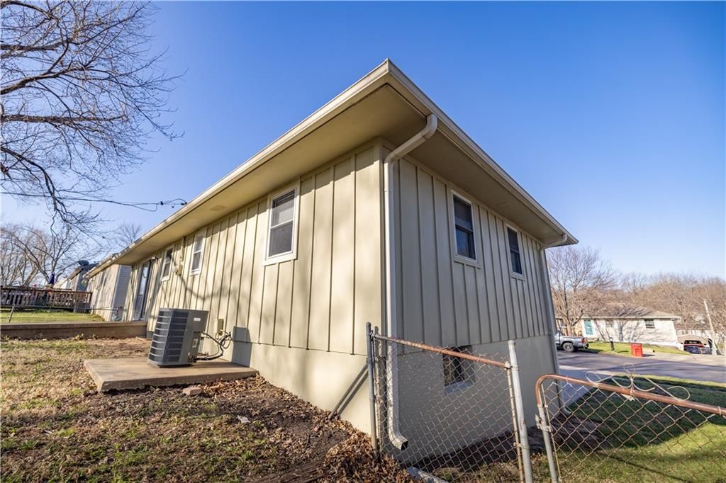 1609 N Ponca Drive — photo 15