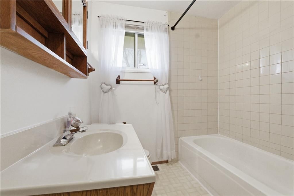 8600 Crystal Avenue — photo 17