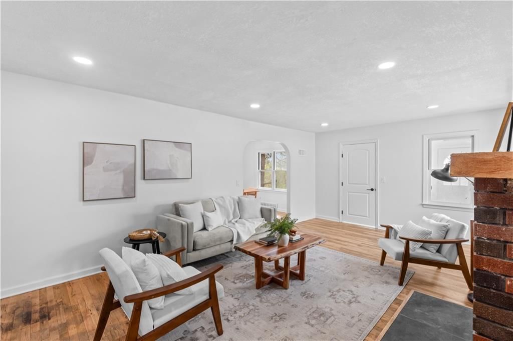 915 S Trail Ridge Drive — photo 2