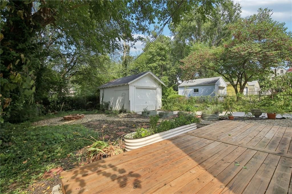 1010 E 76 Street — photo 30