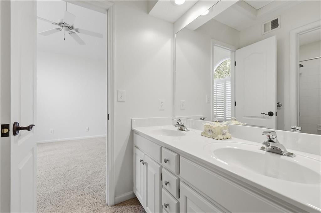 5728 W 146 Street — photo 18