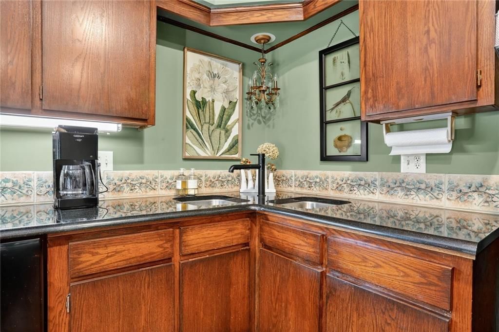 14913 W 71st Terrace — photo 8