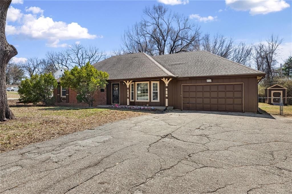 7129 E 87th Street, Kansas City, MO