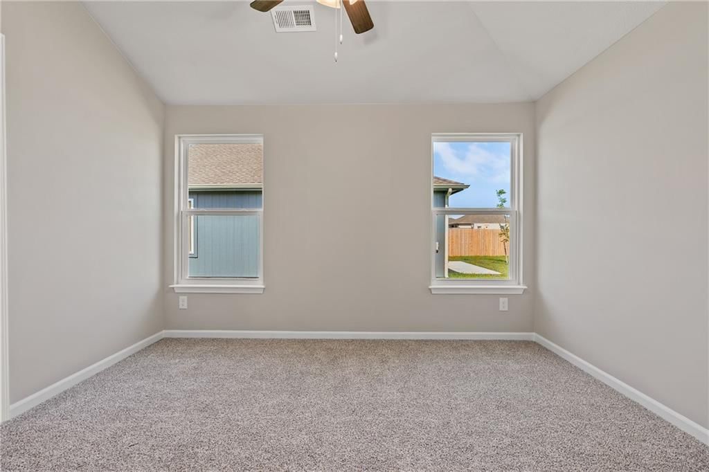 426 Rock Creek Drive — photo 10