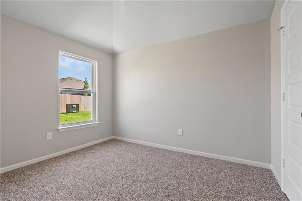 426 Rock Creek Drive — photo 13