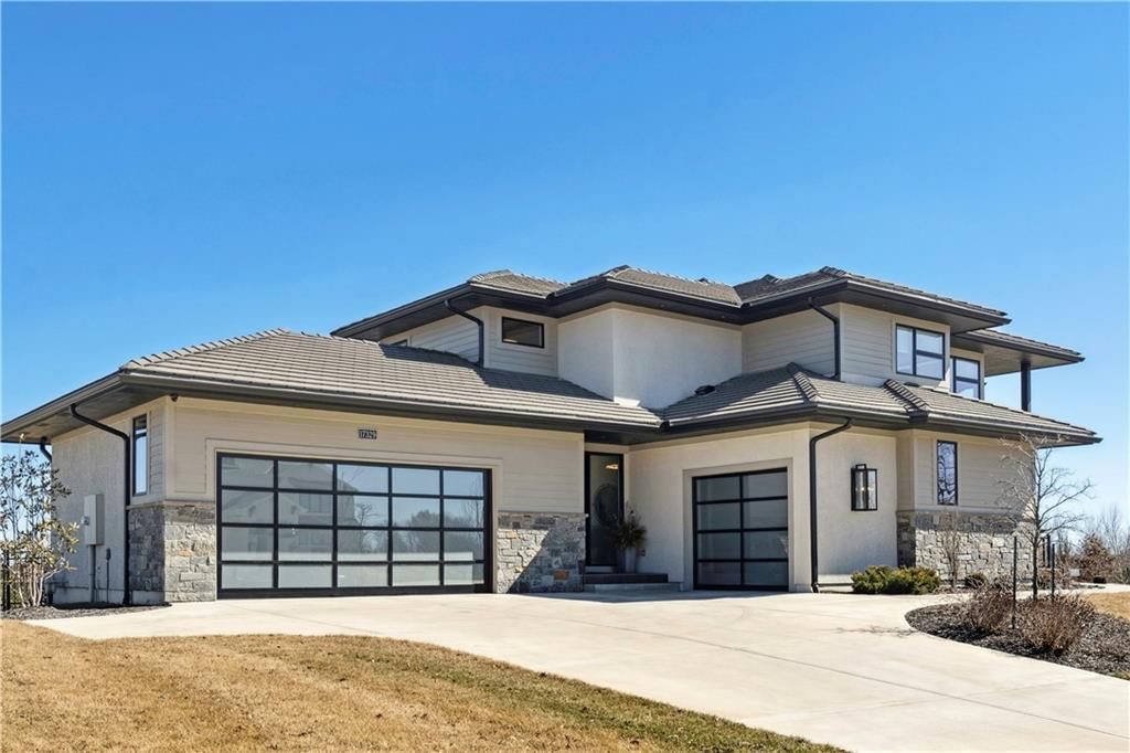 17329 Larsen Street — photo 2