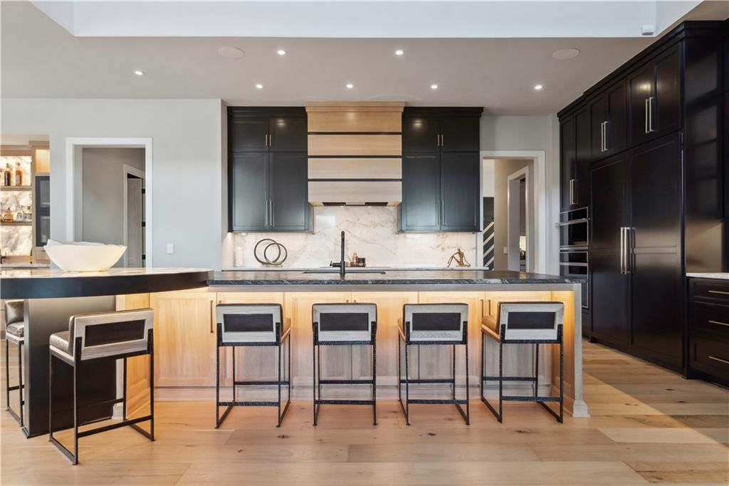 17329 Larsen Street — photo 14