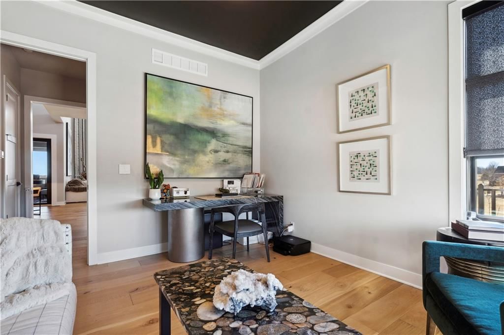 17329 Larsen Street — photo 39