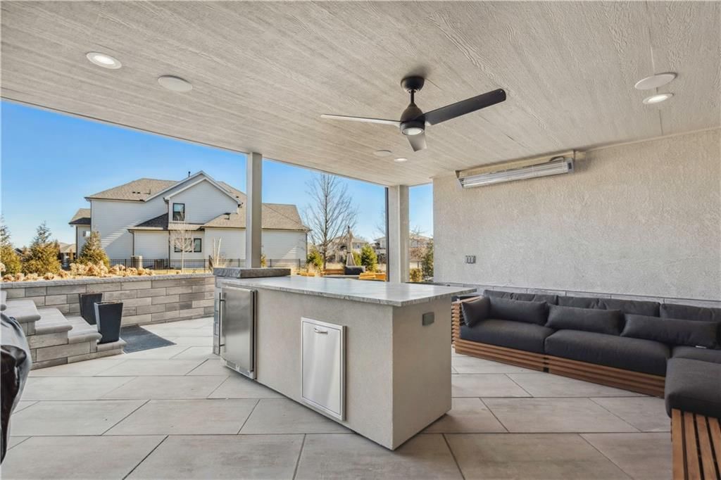 17329 Larsen Street — photo 70