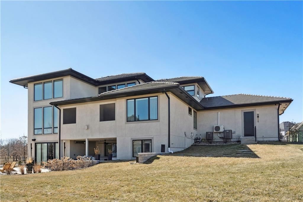 17329 Larsen Street — photo 77