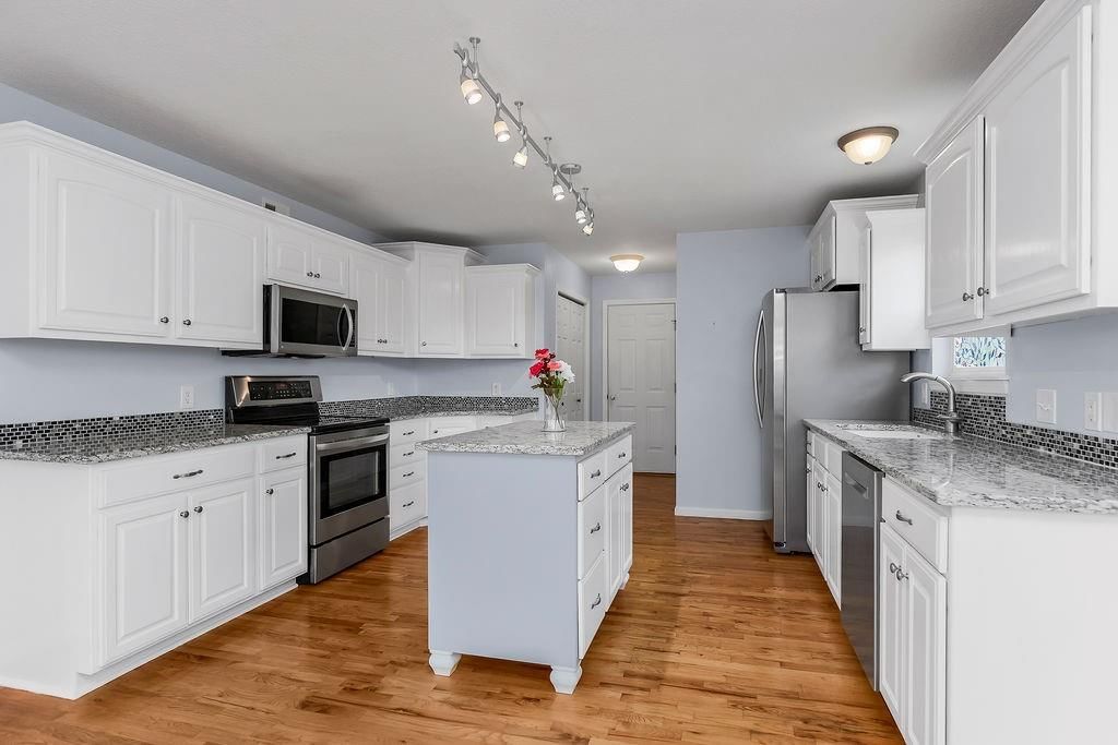 2105 Alder Street — photo 9