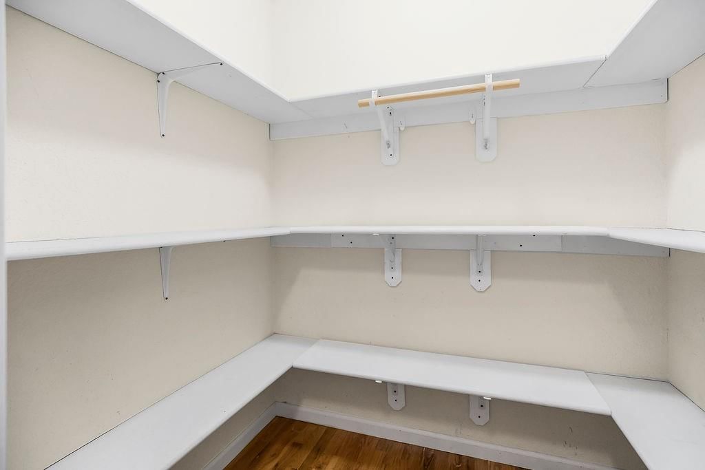 2105 Alder Street — photo 11