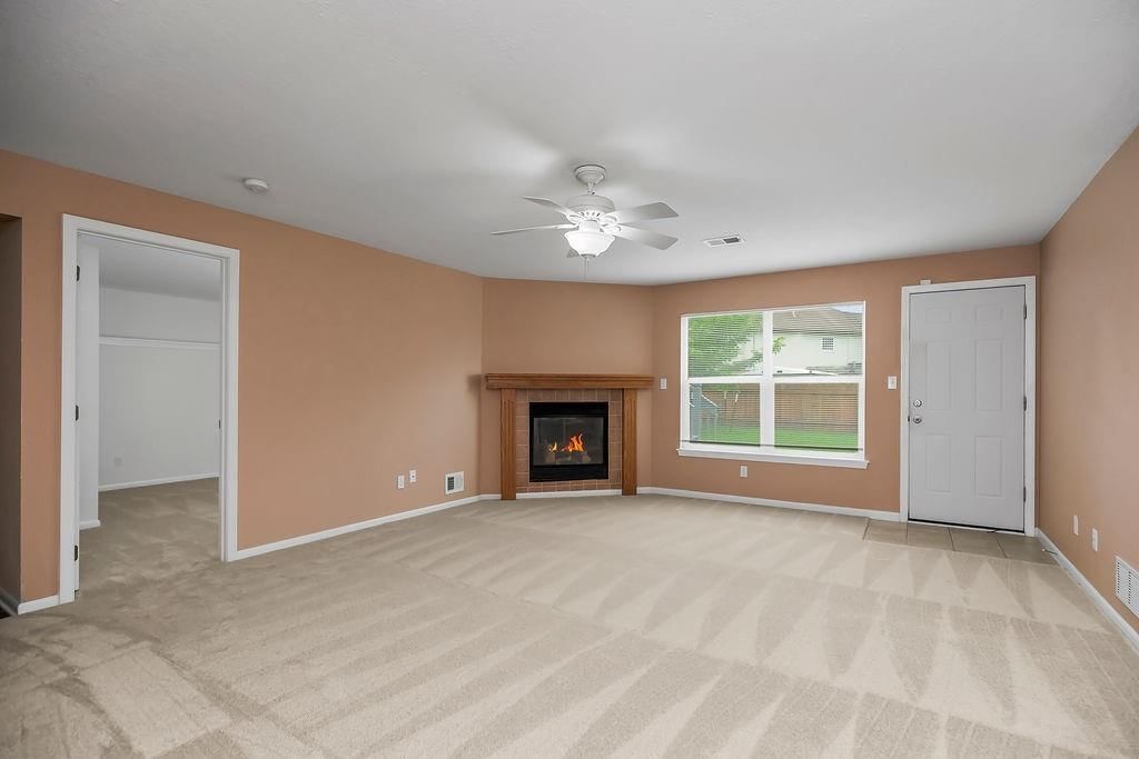2105 Alder Street — photo 32