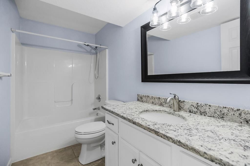 2105 Alder Street — photo 33