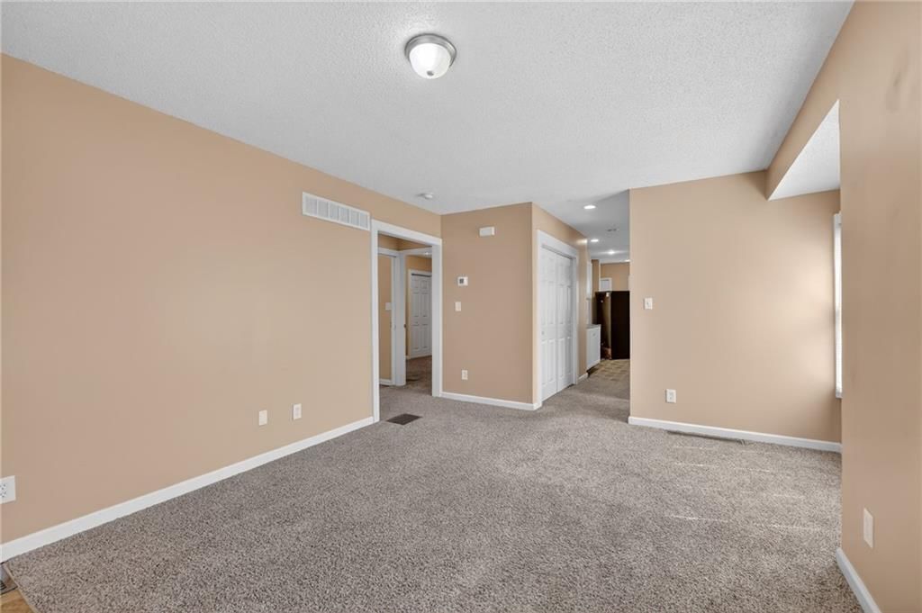 8219 Wayne Avenue — photo 5