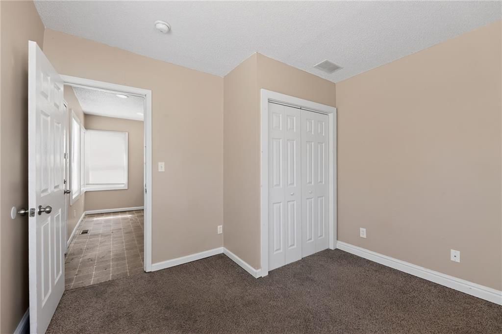 8219 Wayne Avenue — photo 17