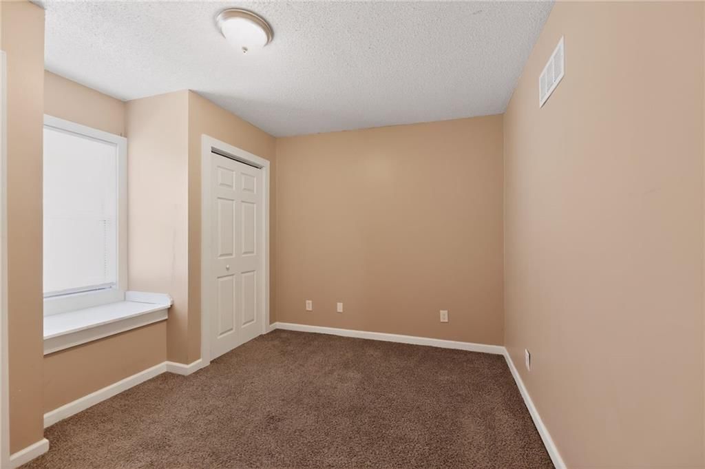 8219 Wayne Avenue — photo 23