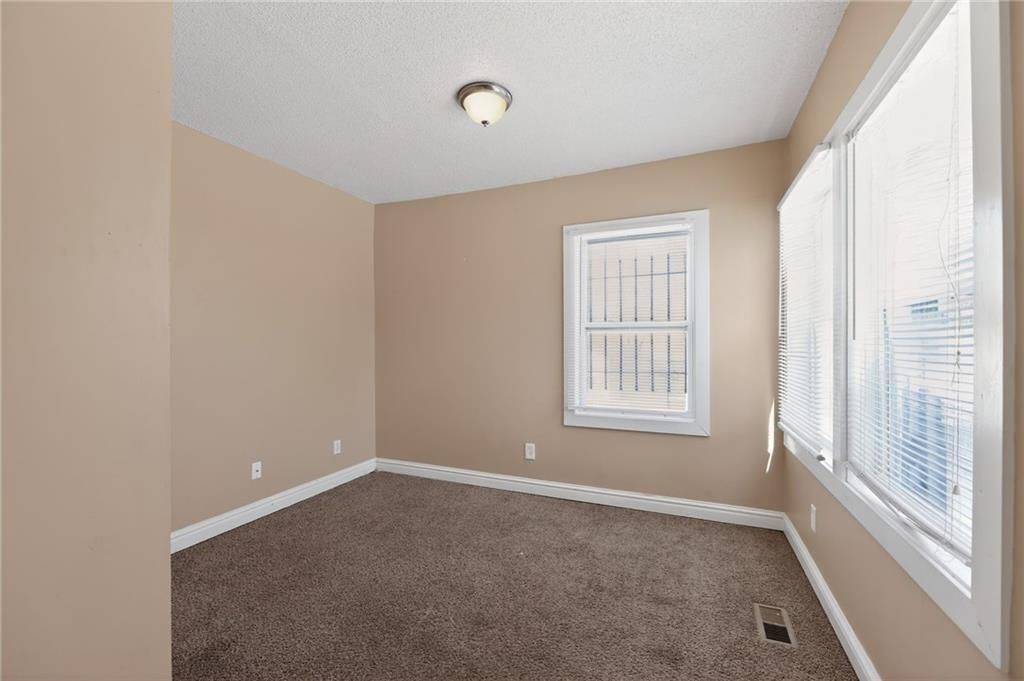 8219 Wayne Avenue — photo 24