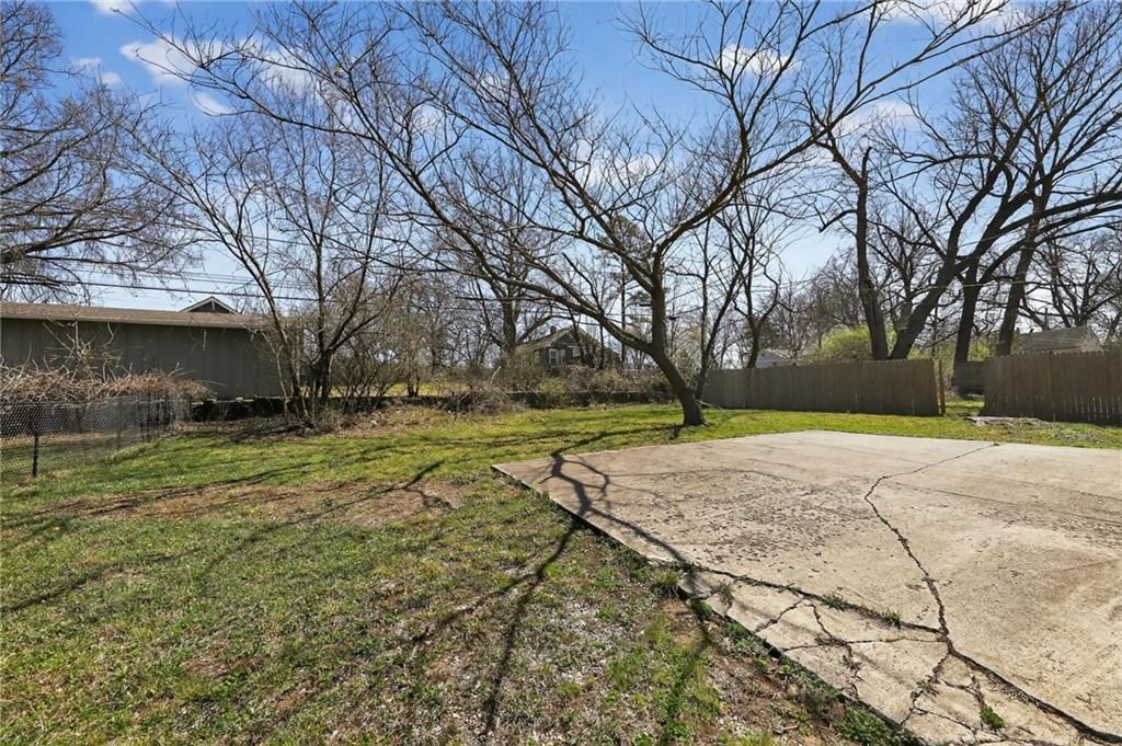 8219 Wayne Avenue — photo 29