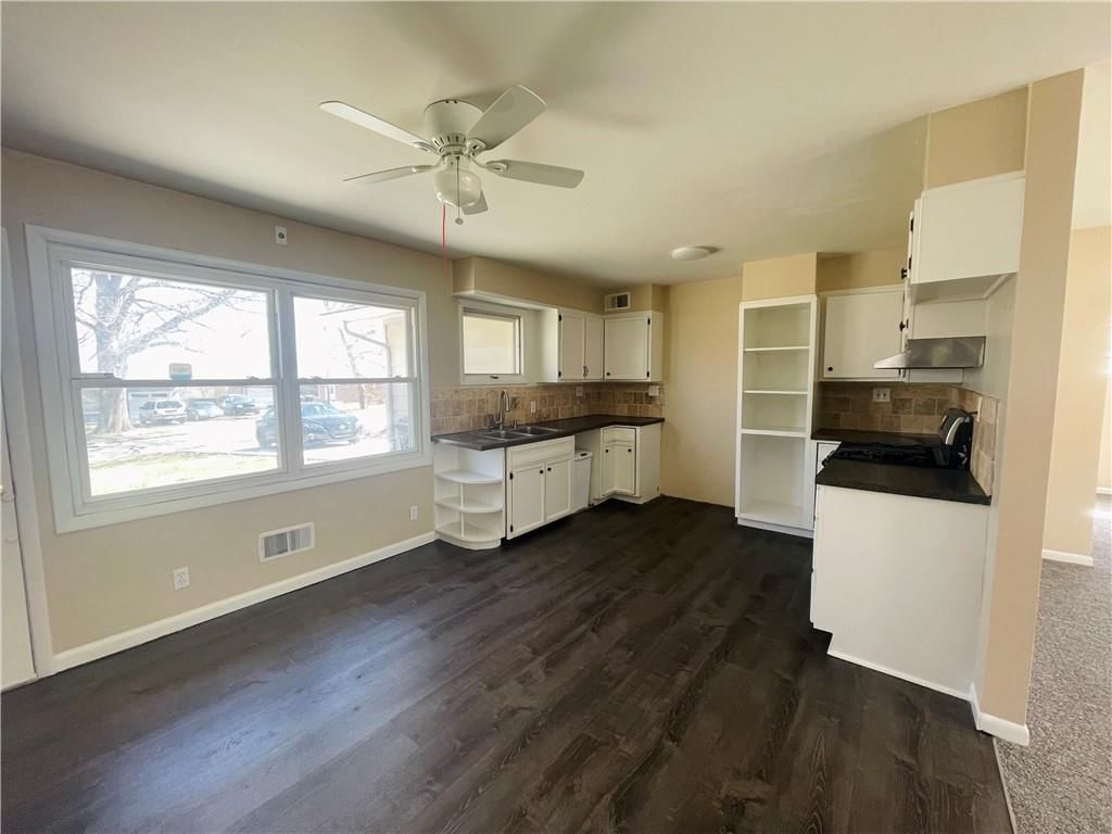 10702 Bristol Terrace — photo 5