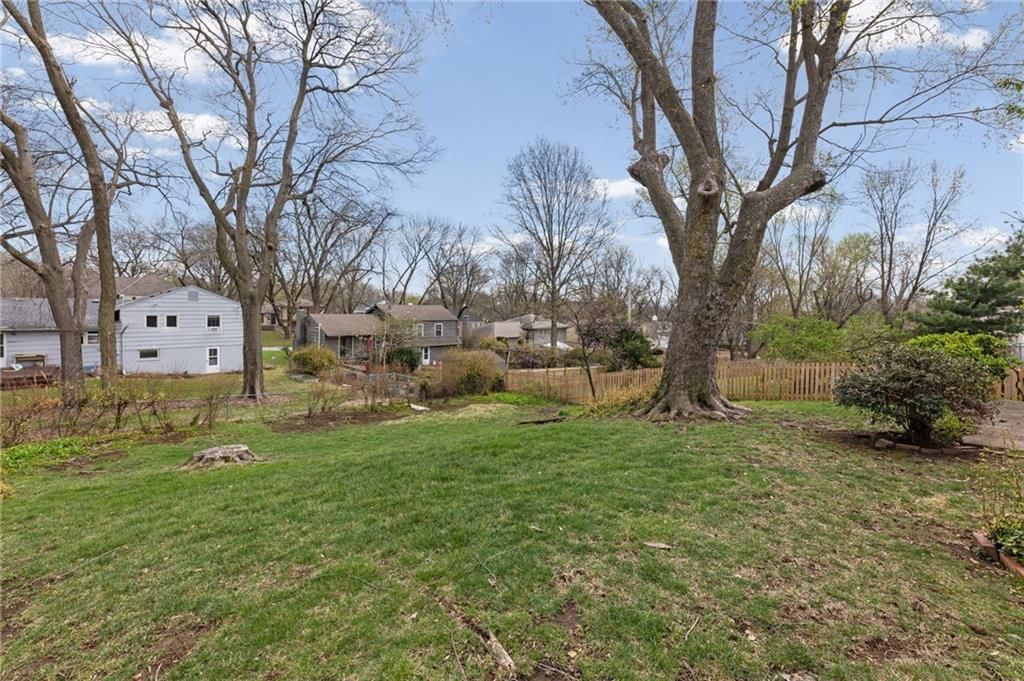 7545 Aberdeen Road — photo 29