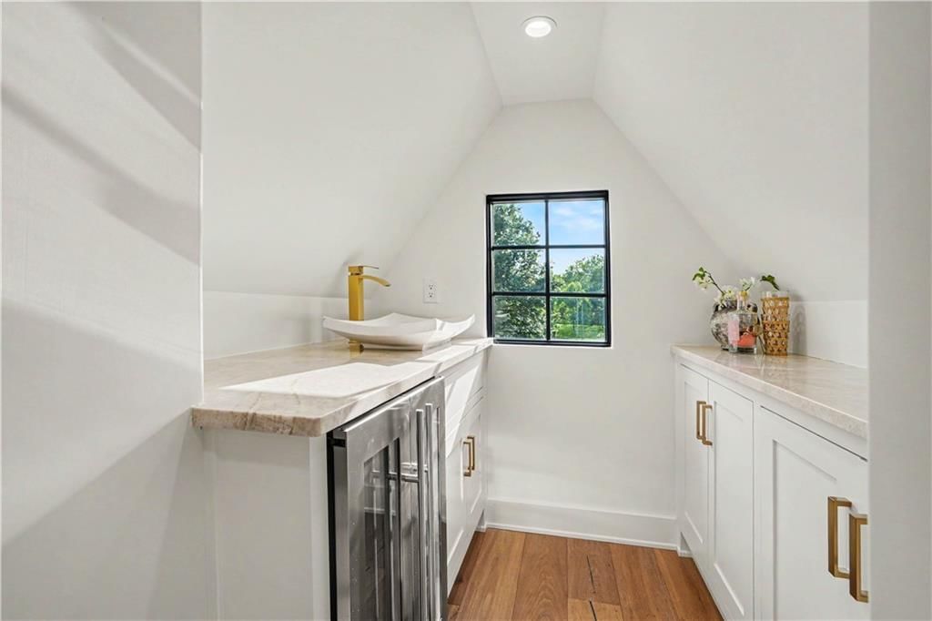 4963 Ward Parkway — photo 30