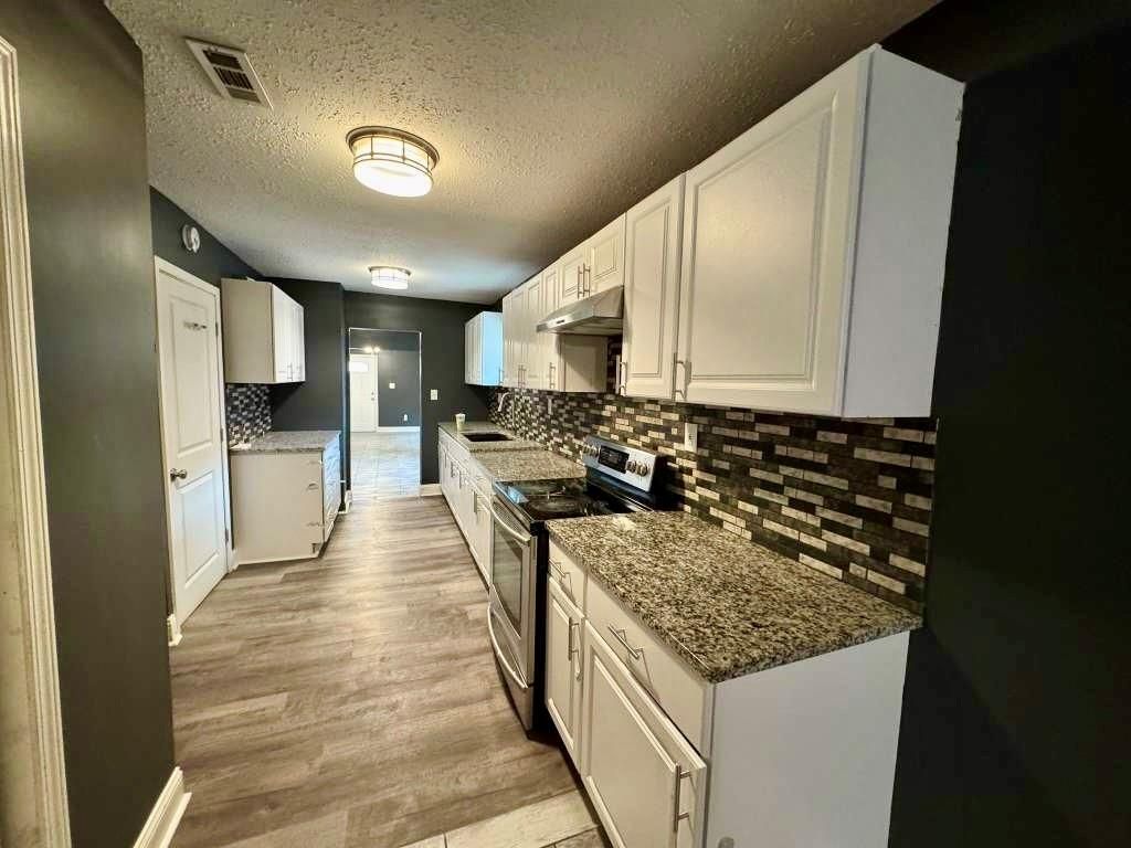 5209 E 6th Street — photo 11