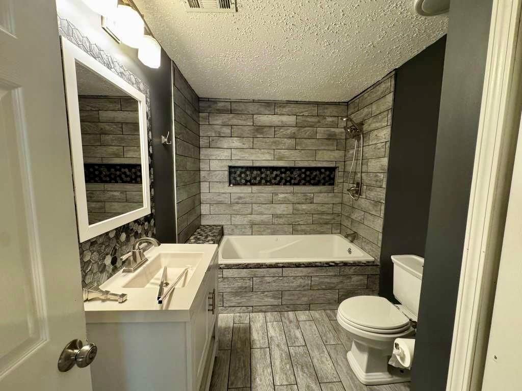 5209 E 6th Street — photo 18