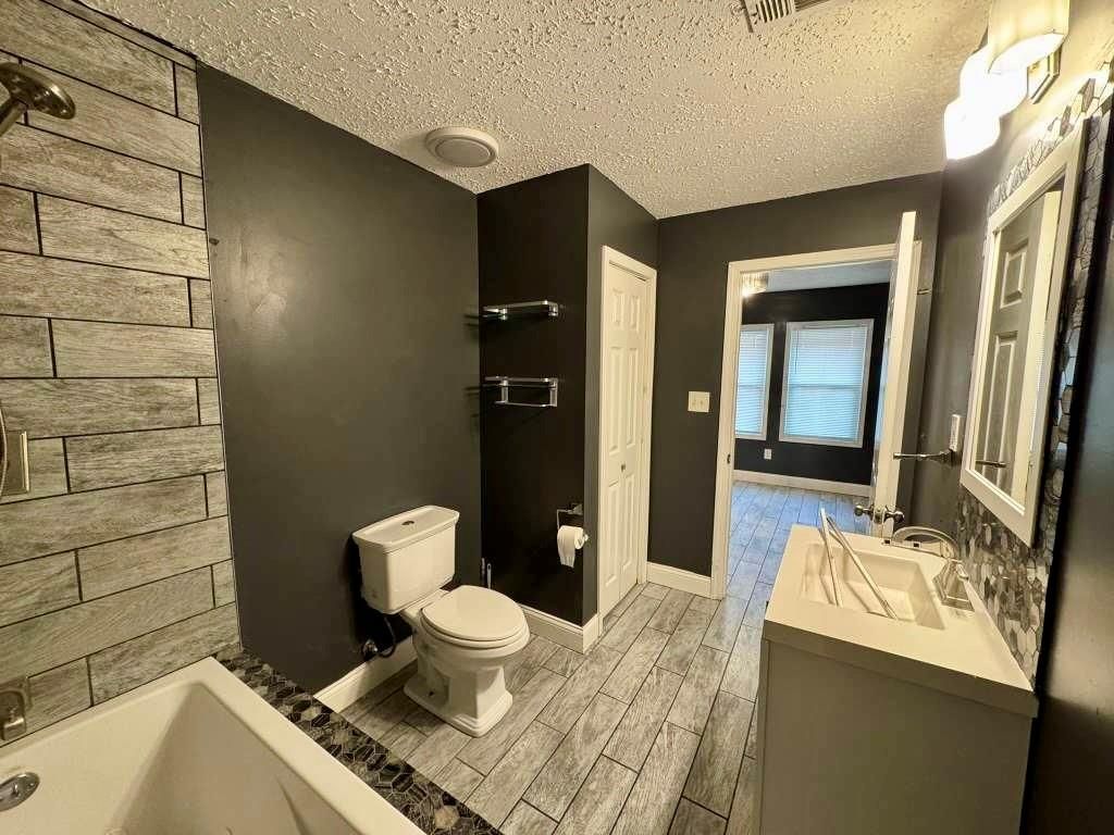 5209 E 6th Street — photo 19
