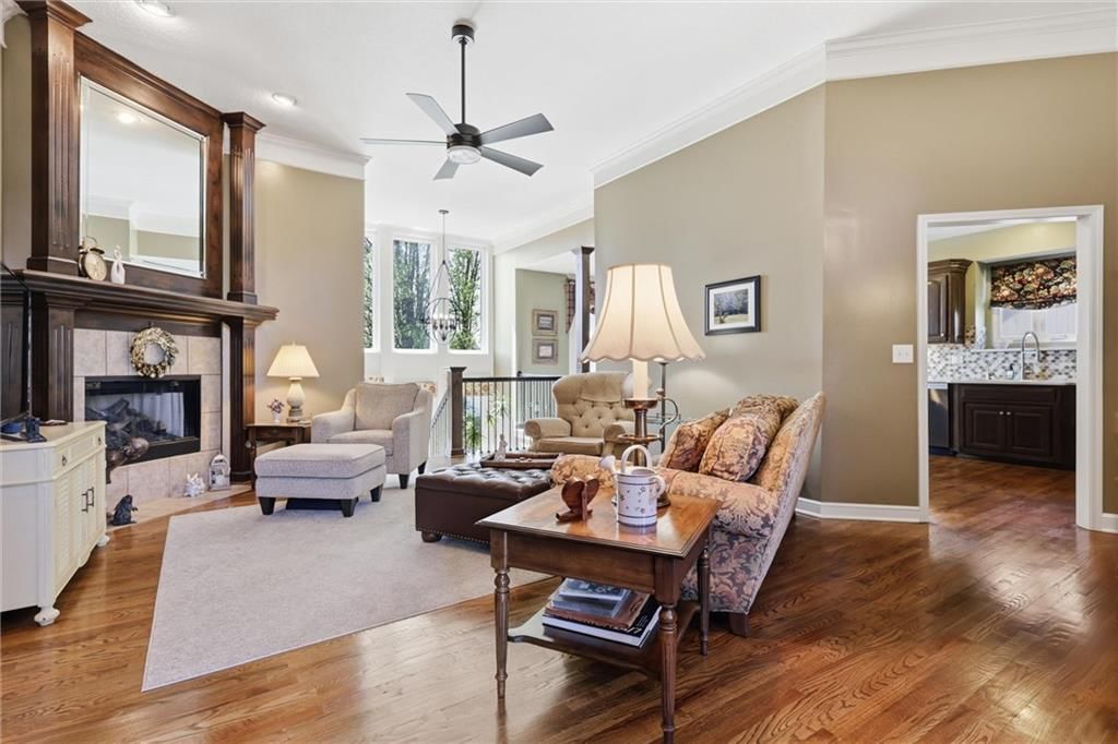 7629 W 148th Terrace — photo 4