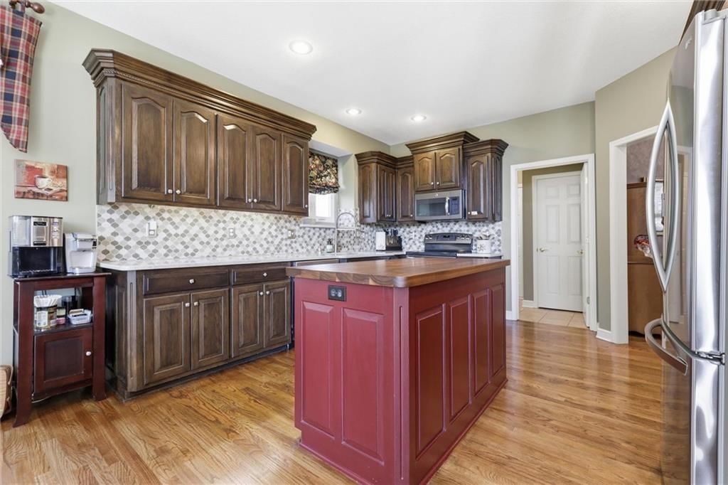 7629 W 148th Terrace — photo 10
