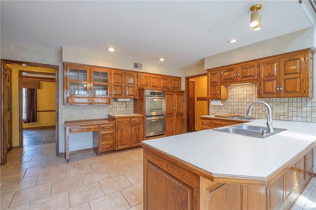 4417 W 130th Street — photo 23