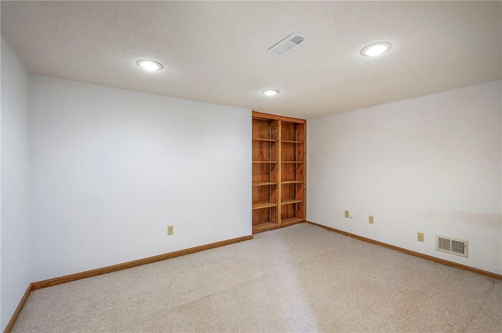 4417 W 130th Street — photo 72