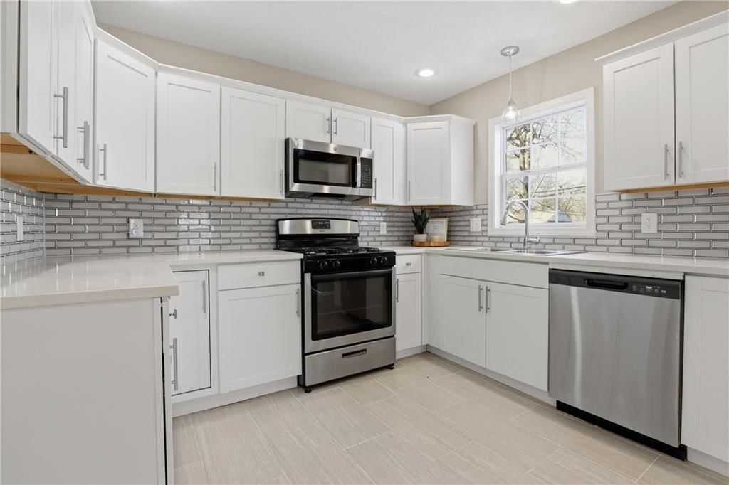 629 S Sherman Avenue — photo 15