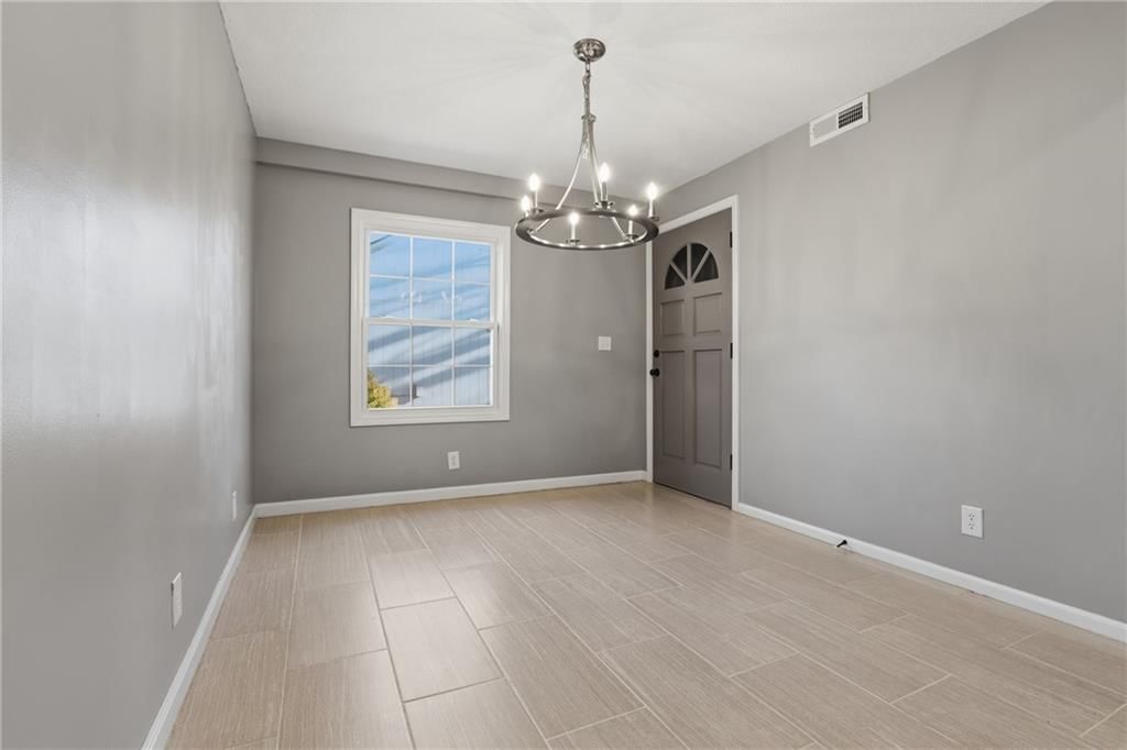 629 S Sherman Avenue — photo 16
