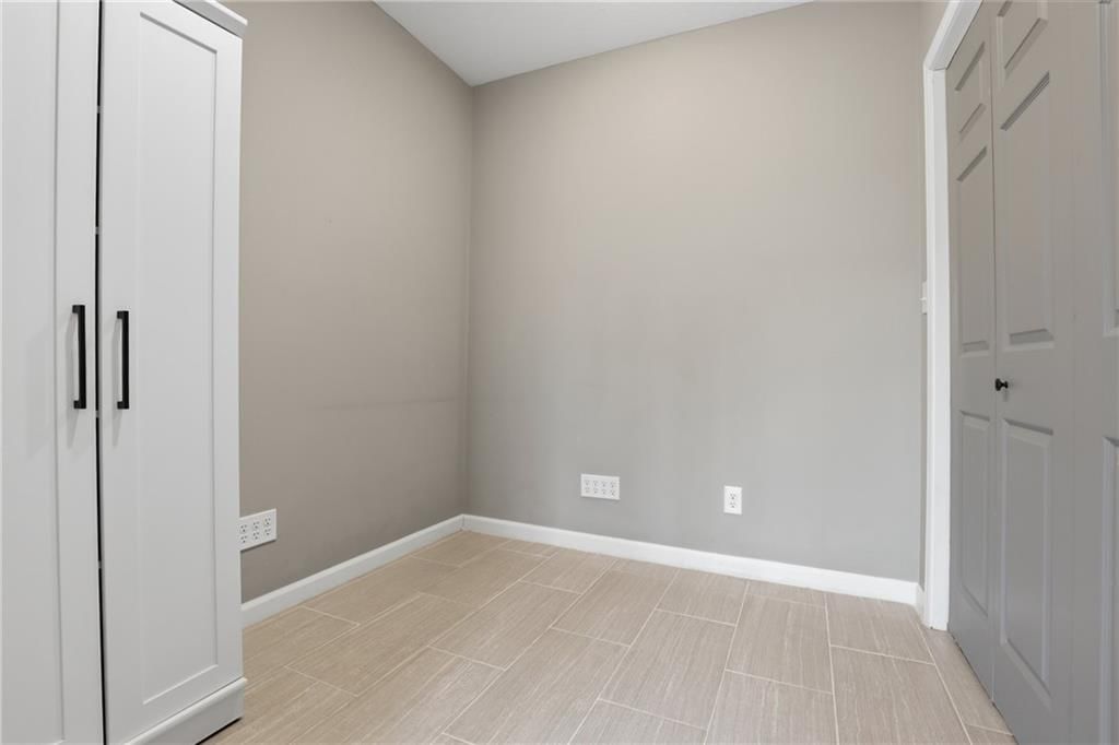 629 S Sherman Avenue — photo 19