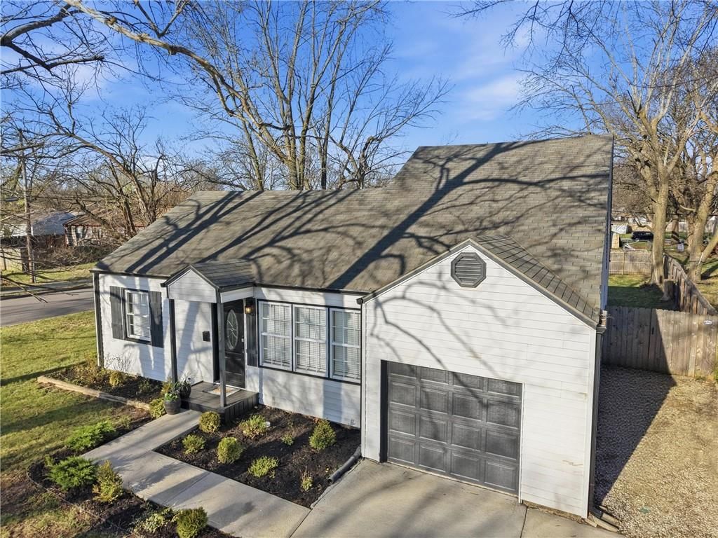 629 S Sherman Avenue — photo 34
