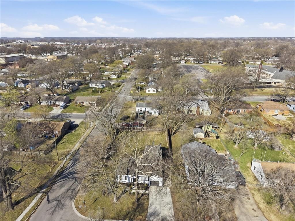629 S Sherman Avenue — photo 36